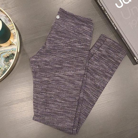 Lululemon yoga pants - Picture 4 of 6